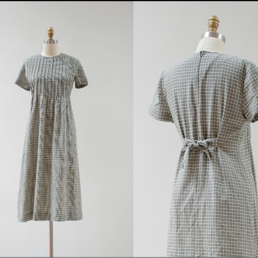 Black Plaid Dress | 90’s Vintage Tie Back Short Sleeve Dress